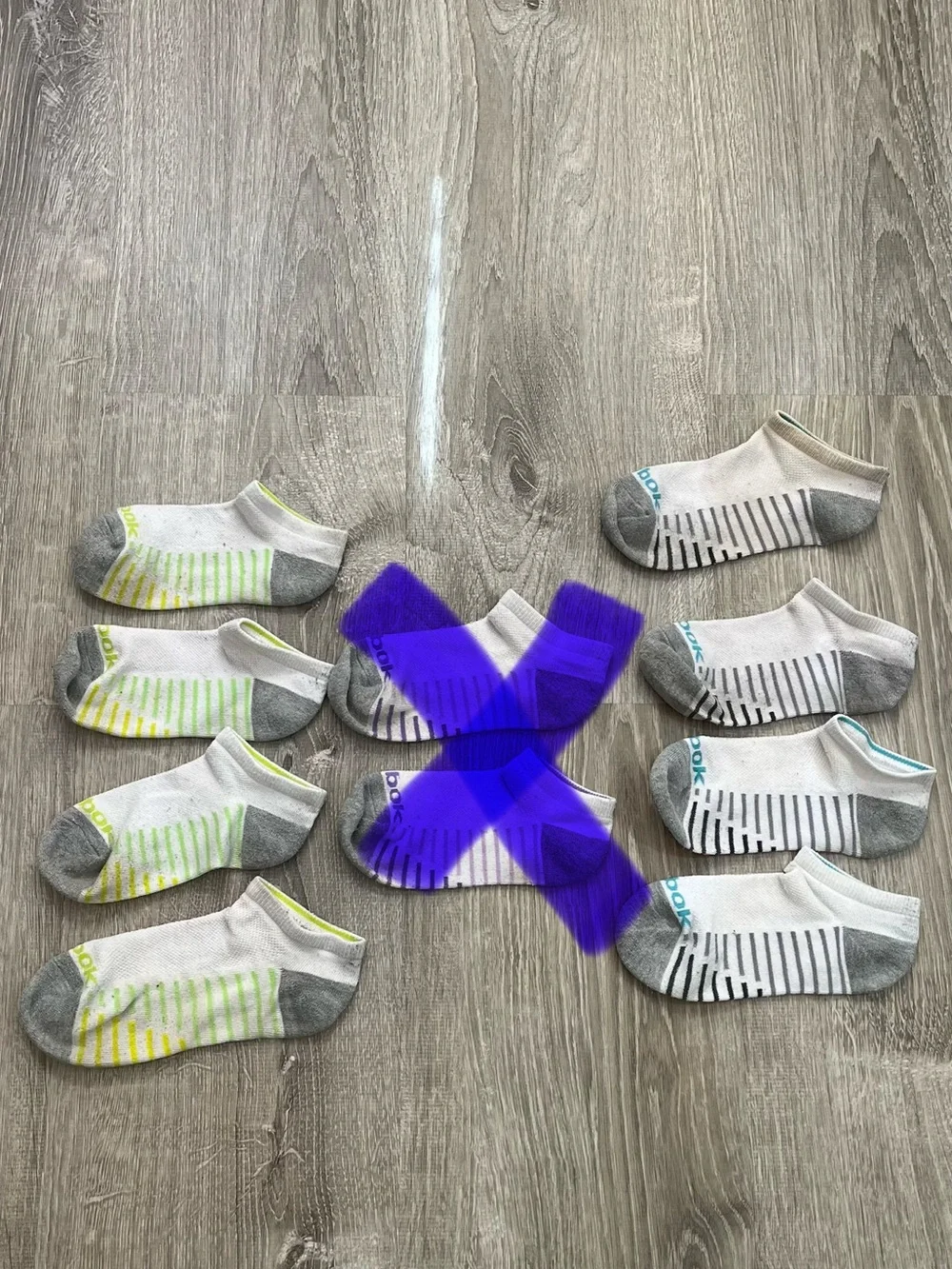 4 Pairs Size 5-7 White Green Blue Low Top Athletic Socks Used